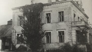 Dwór w Drozdowie zwany dolnym (obecna siedziba muzeum)