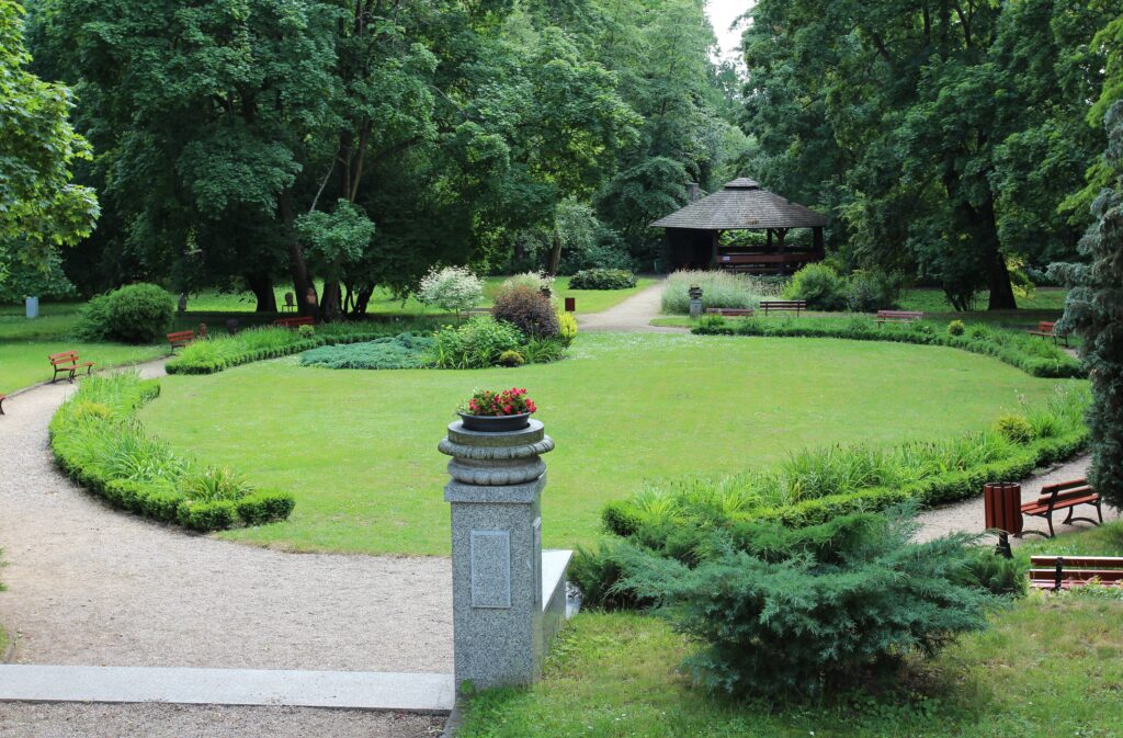 Park przy dworze Lutosławskich